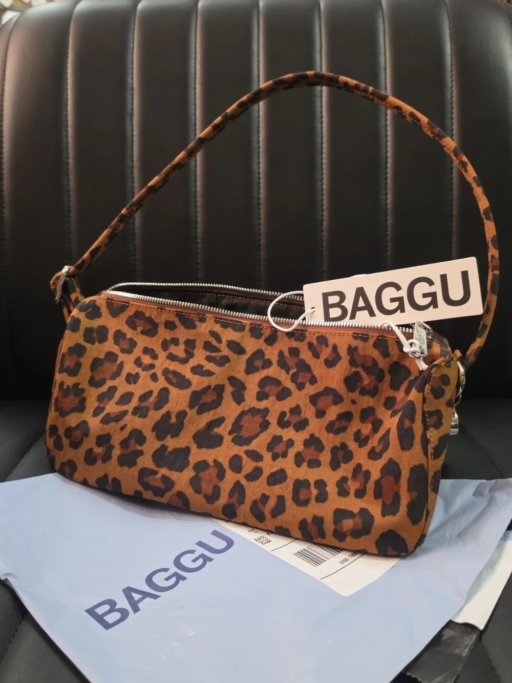 Baggu Nylon Loaf Shoulder Bag - Leopard